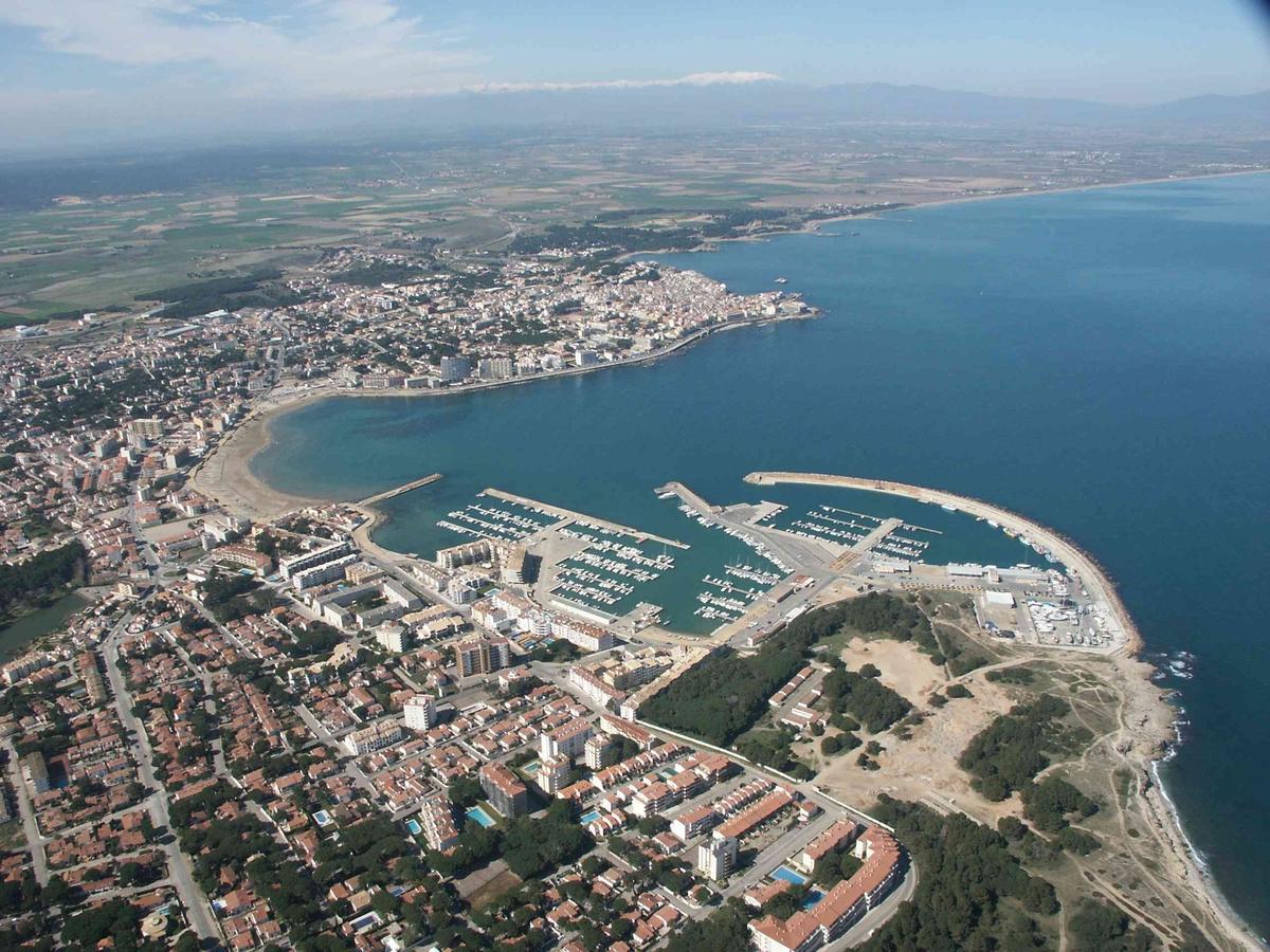 فيلا Avinguda Montgo L' Escala المظهر الخارجي الصورة