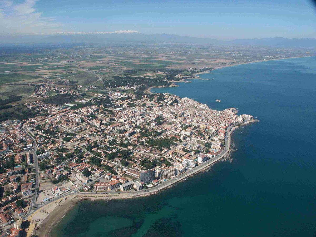 فيلا Avinguda Montgo L' Escala المظهر الخارجي الصورة