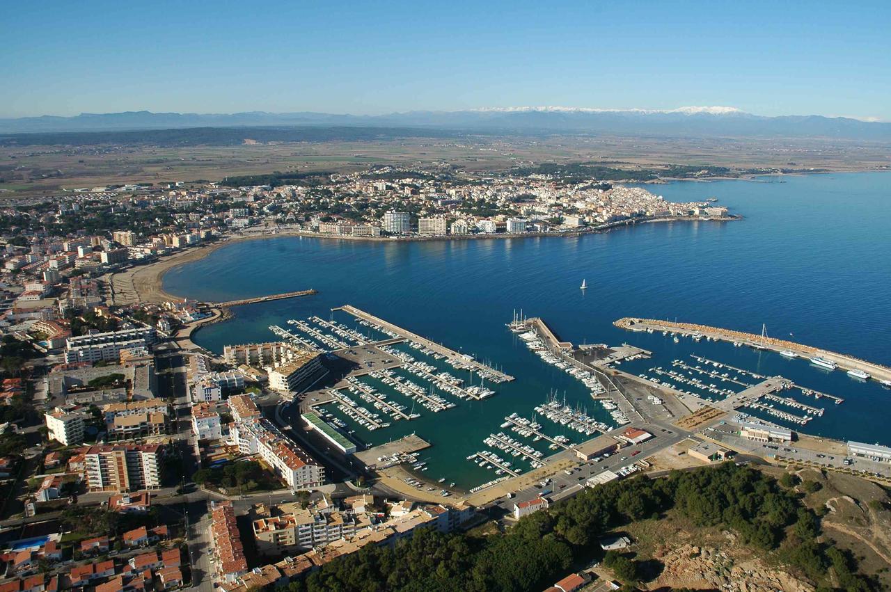 فيلا Avinguda Montgo L' Escala المظهر الخارجي الصورة